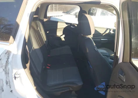 2015 Ford Escape Se z USA, uszkodzony, nr VIN 1FMCU9G98FUA11531